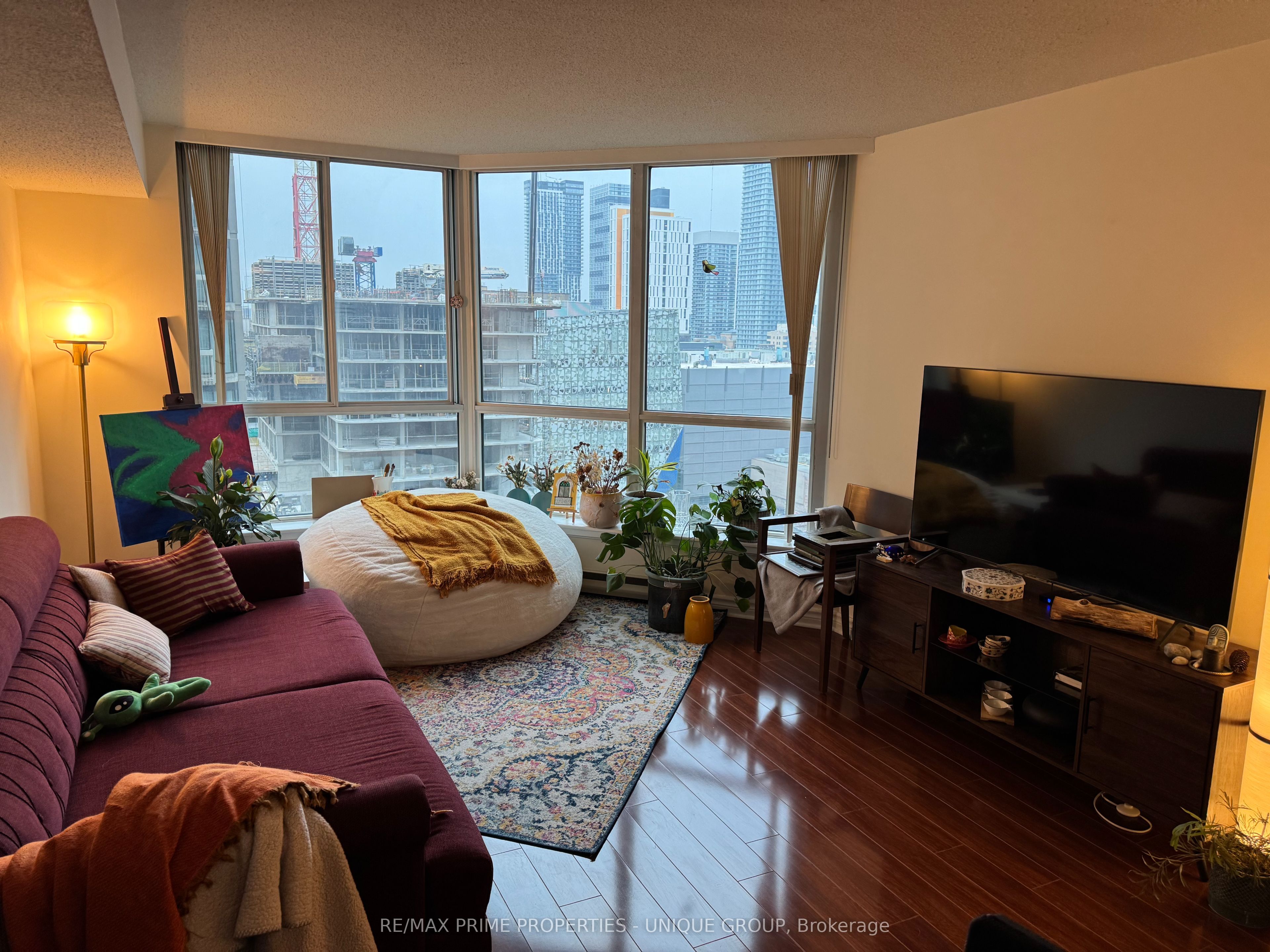 38 Elm Street, #1708