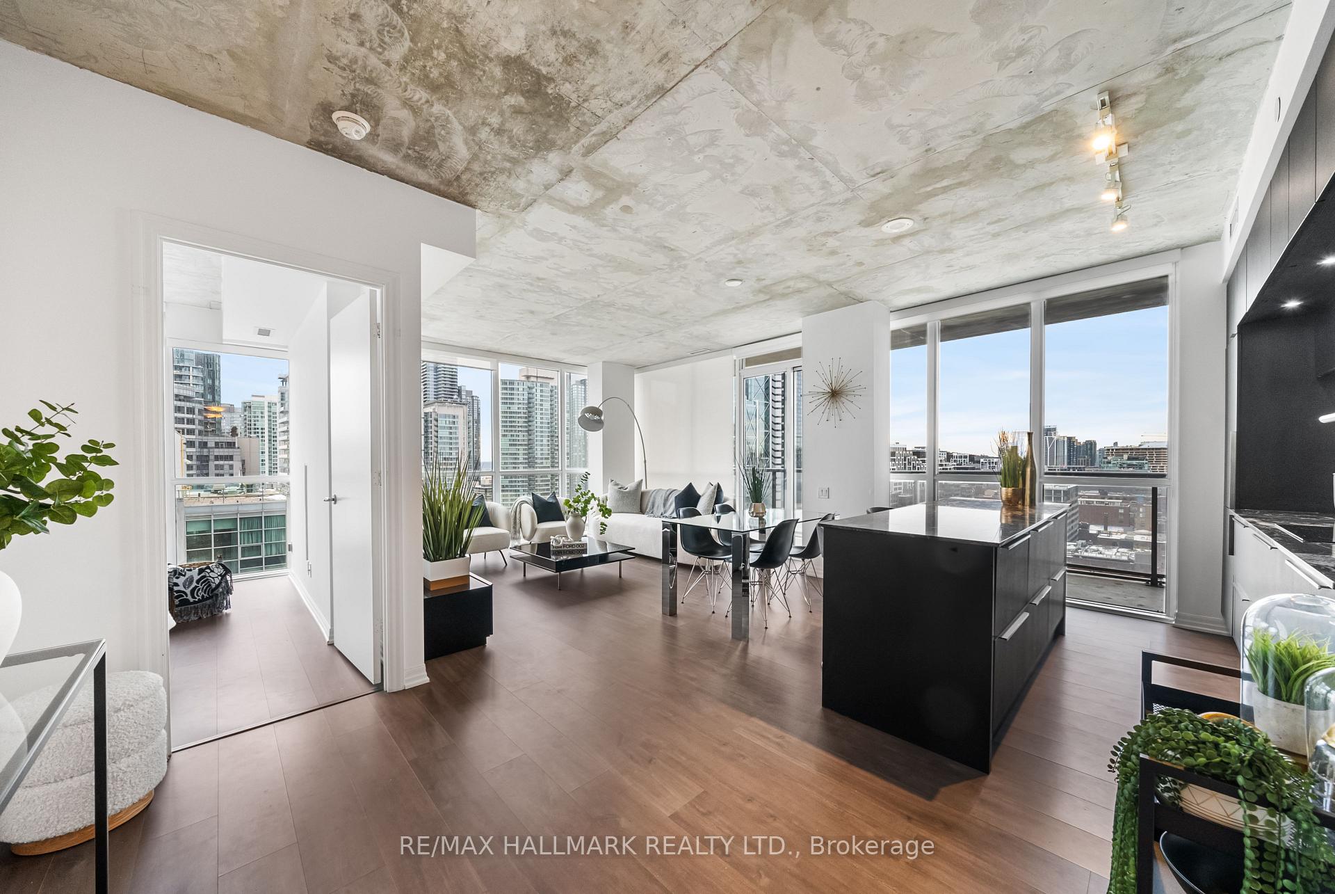 2 Bedrooms Condo at 88 Blue Jays, Toronto For sale