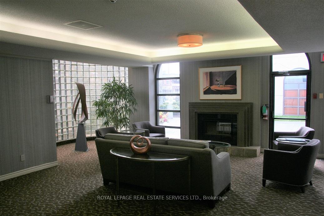 1 Bedroom Condo at 1 Aberfoyle, Toronto For sale