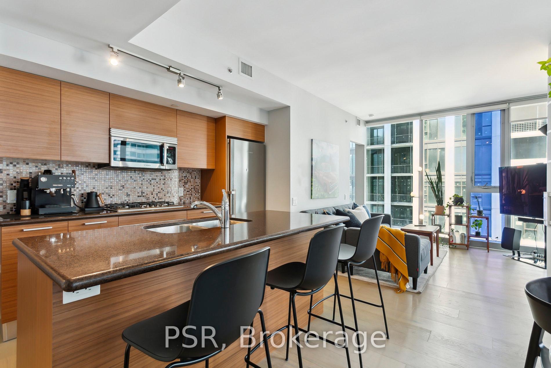 2 Bedrooms Condo at 375 King, Toronto For sale