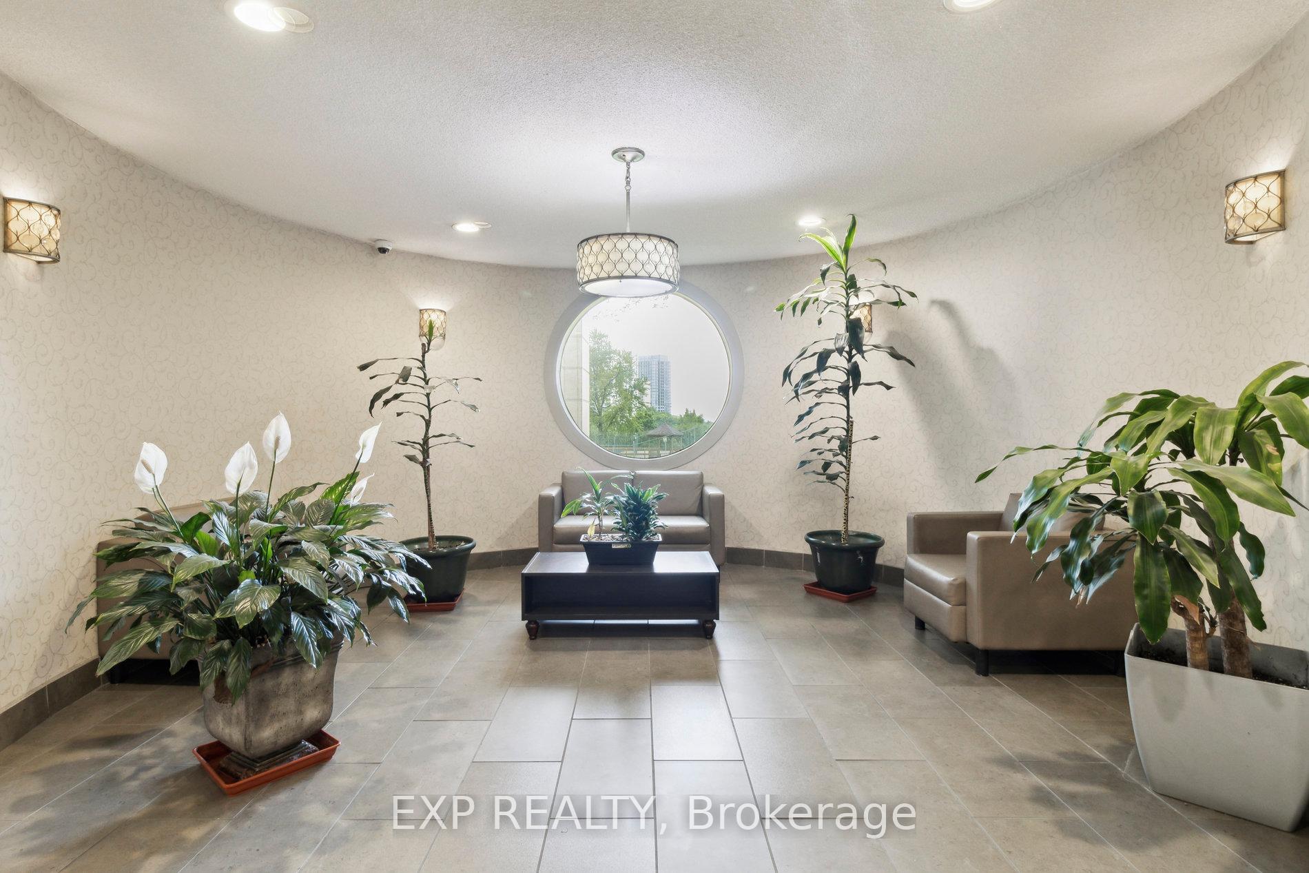 3 Bedrooms Condo at 5 Parkway Forest, Toronto For sale