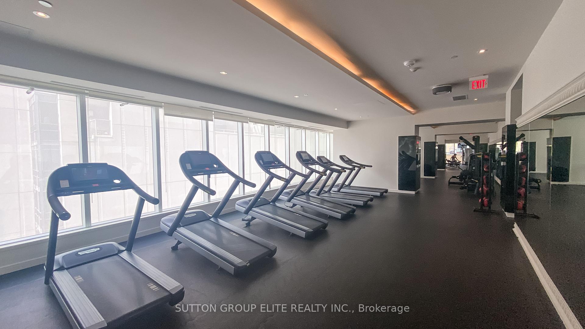 2 Bedrooms Condo at 197 YONGE, Toronto For sale