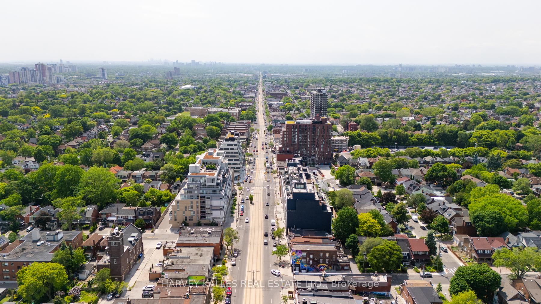 840 St Clair Avenue W 708