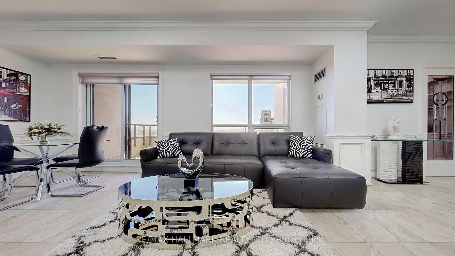 3 Bedrooms Condo at 9245 Jane, Vaughan For sale