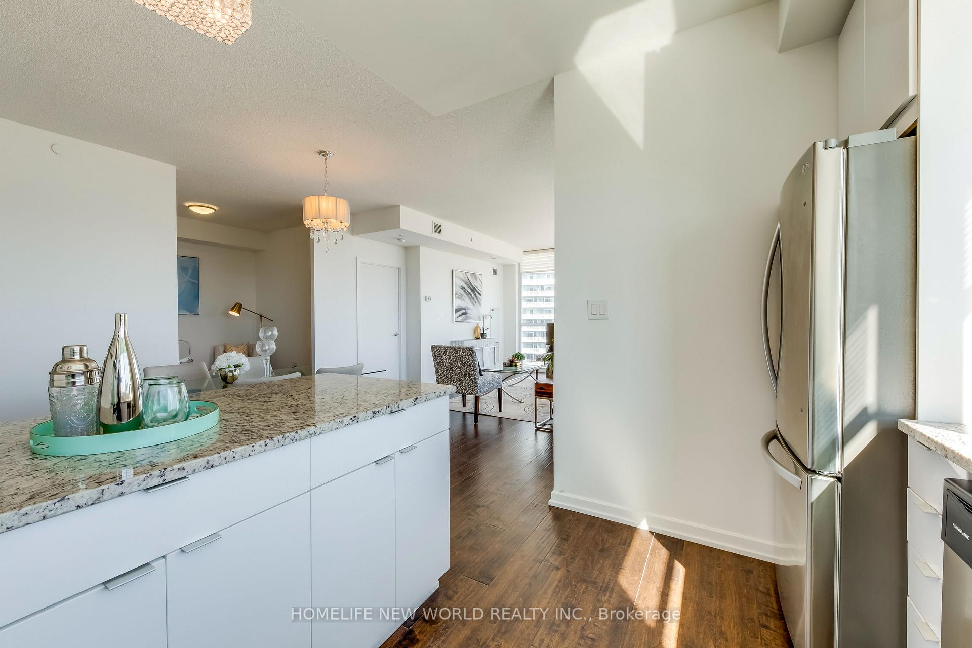 3 Bedrooms Condo at 62 Forest Manor, Toronto For sale