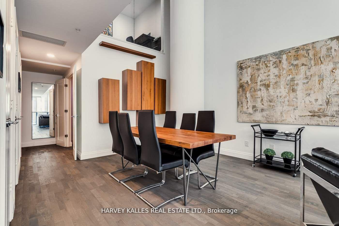 4 Bedrooms Condo at 101 Charles, Toronto For sale