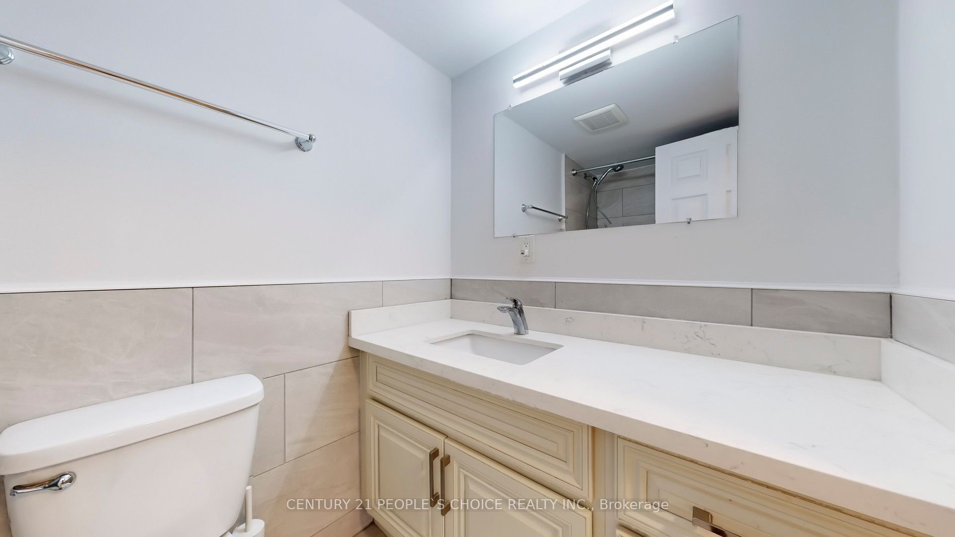 100 Wingarden Court, #216