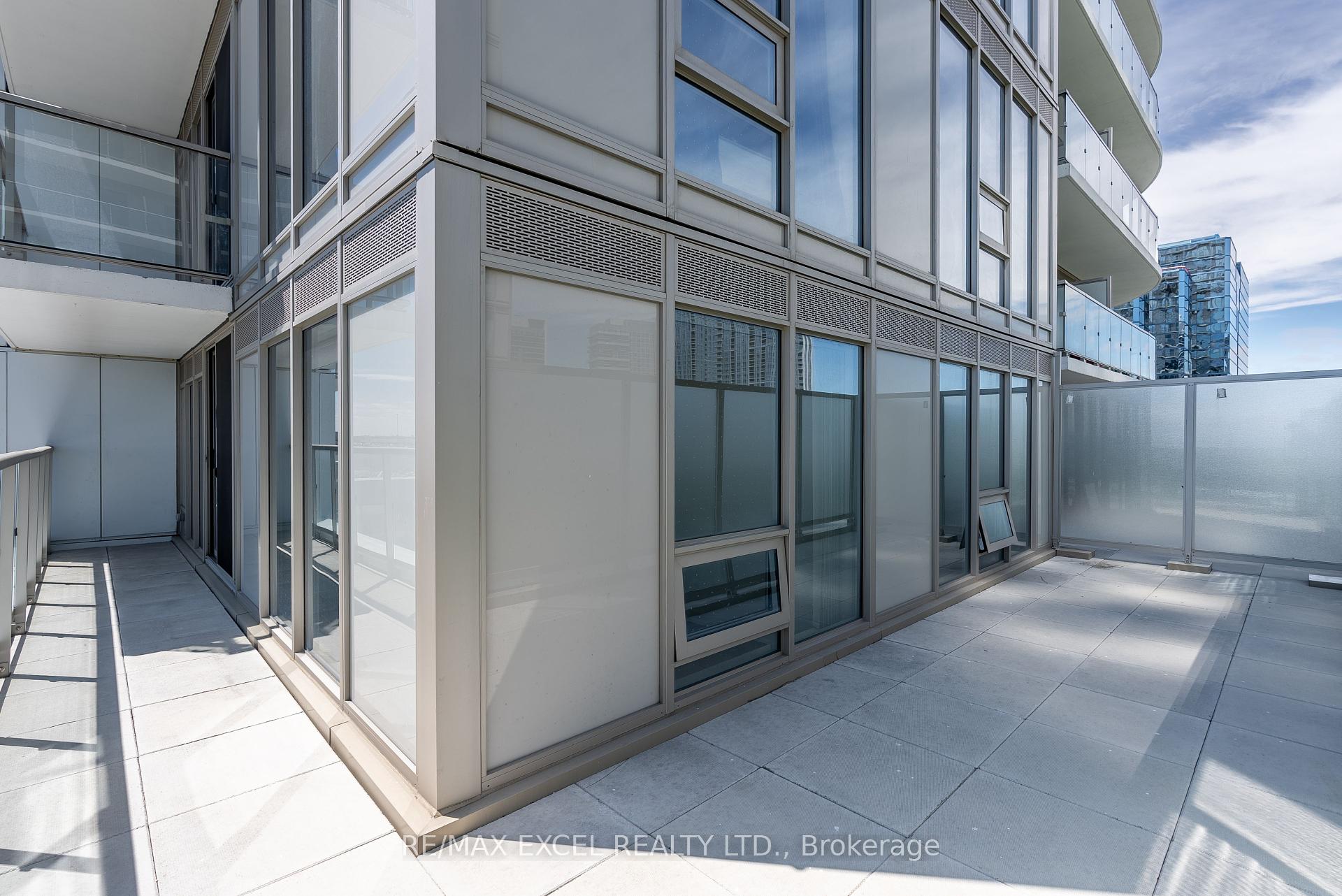2 Bedrooms Condo at 2031 Kennedy, Toronto For sale