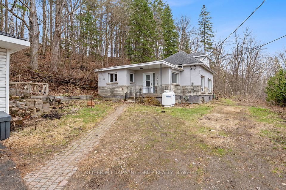 3722 St Joseph
