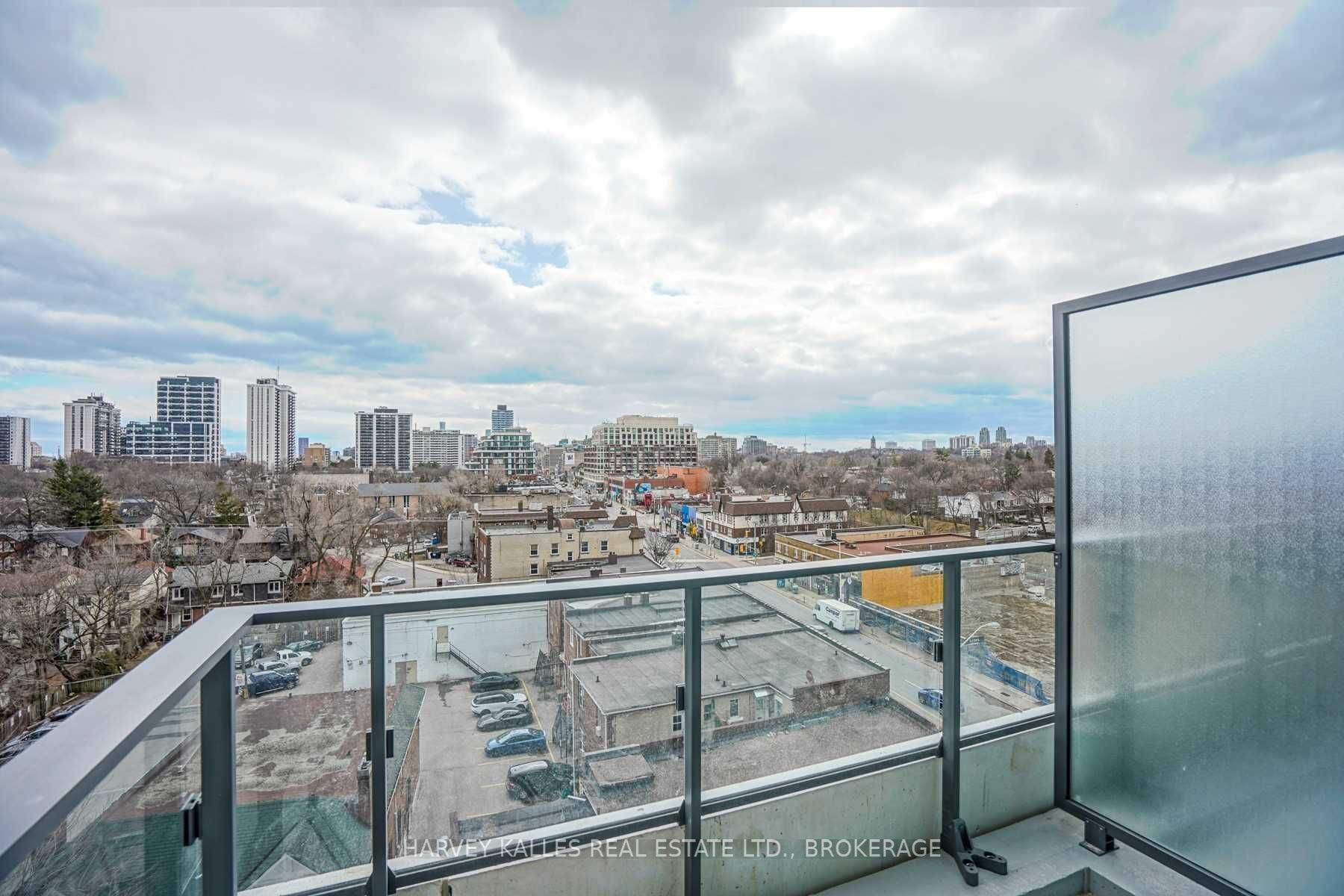 8 Hillsdale Avenue 829