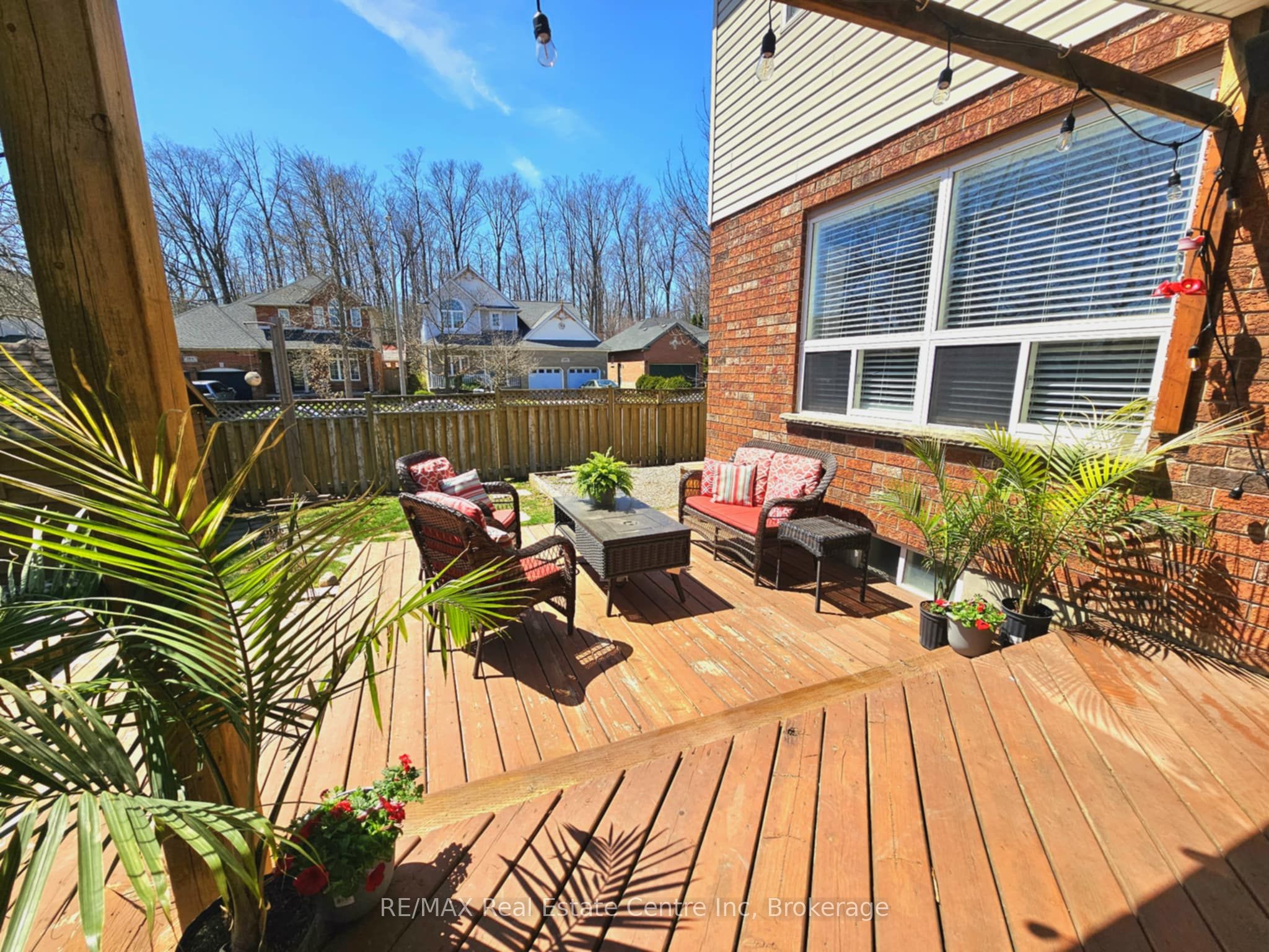 3 Karalee Crescent