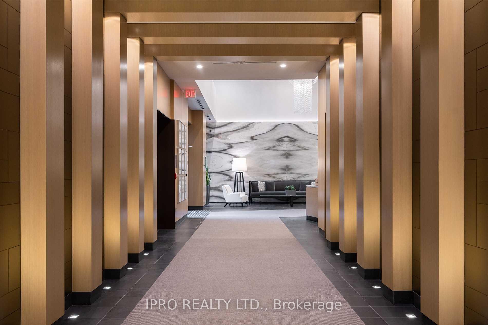 1 Bedroom Condo at 55 Front, Toronto For sale