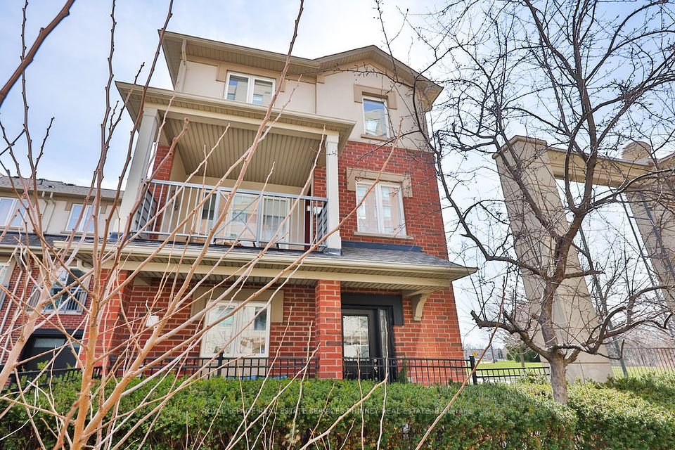 2303 Central Park