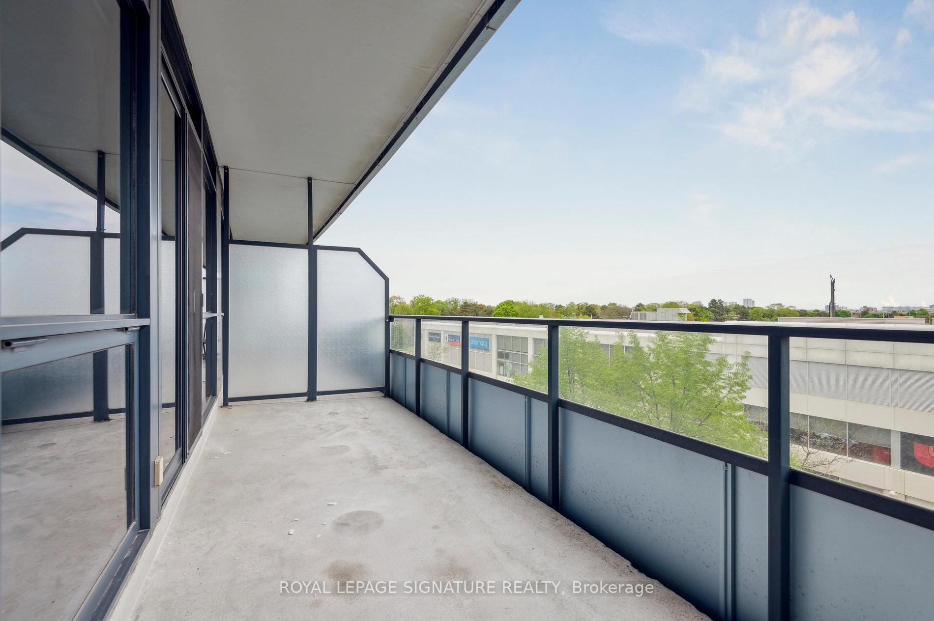 2 Bedrooms Condo at 2885 Bayview, Toronto For sale