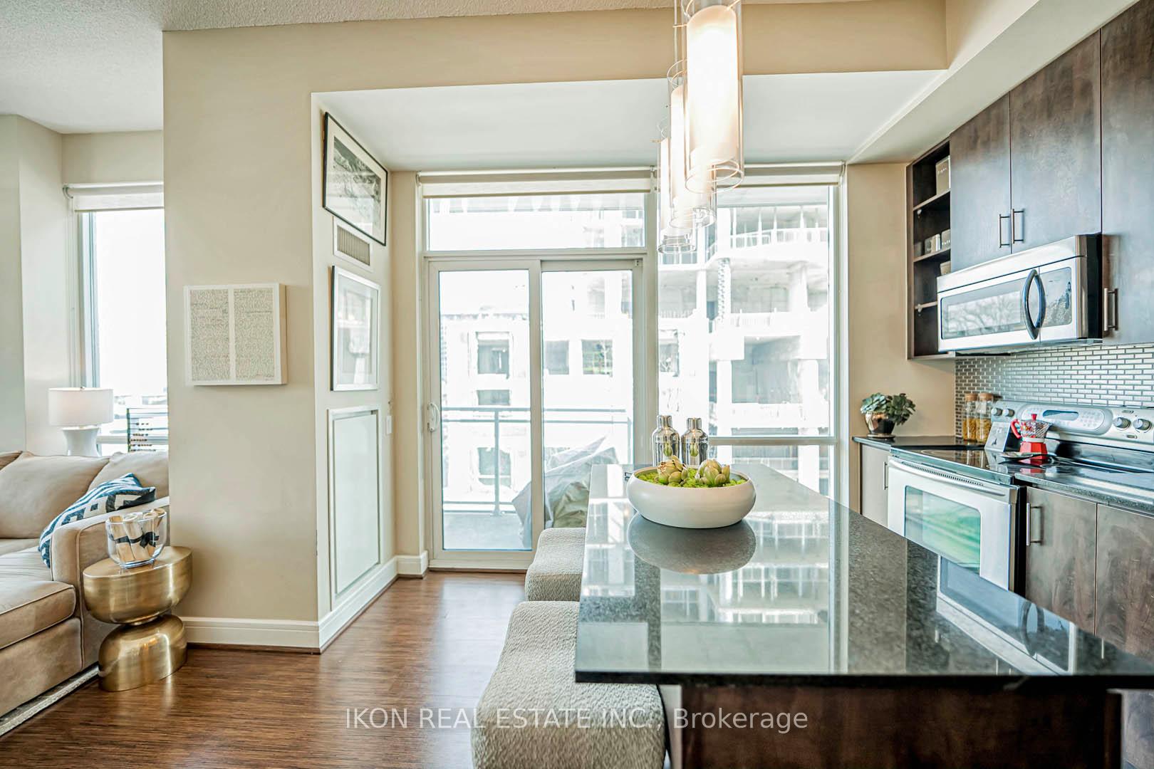 3 Bedrooms Condo at 116 George, Toronto For sale