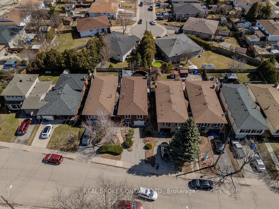 17 Taymall Street, Hamilton, ON L8W 1Z7