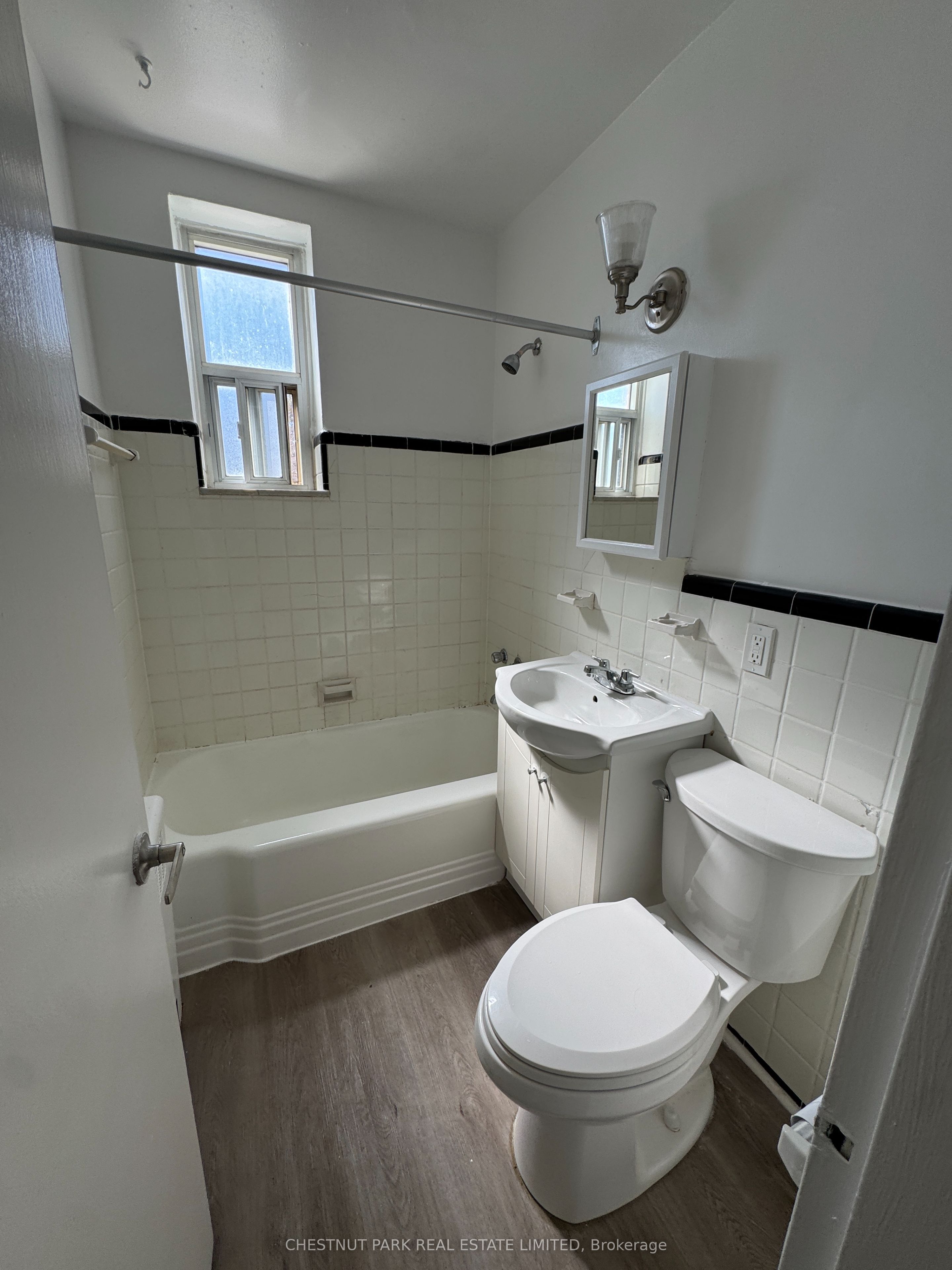 15 Anglesey Boulevard, #212