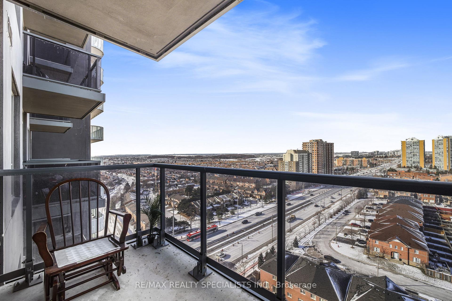 1 Bedroom Condo at 8 Nahani,  Mississauga For sale