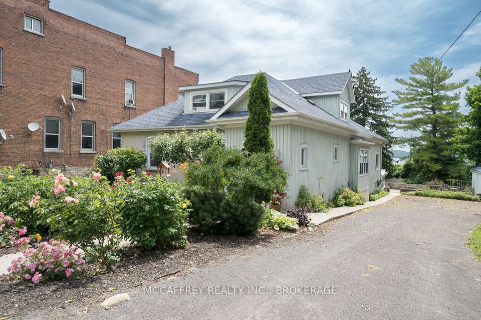 332 MAIN Street, Deseronto, ON K0K 1X0