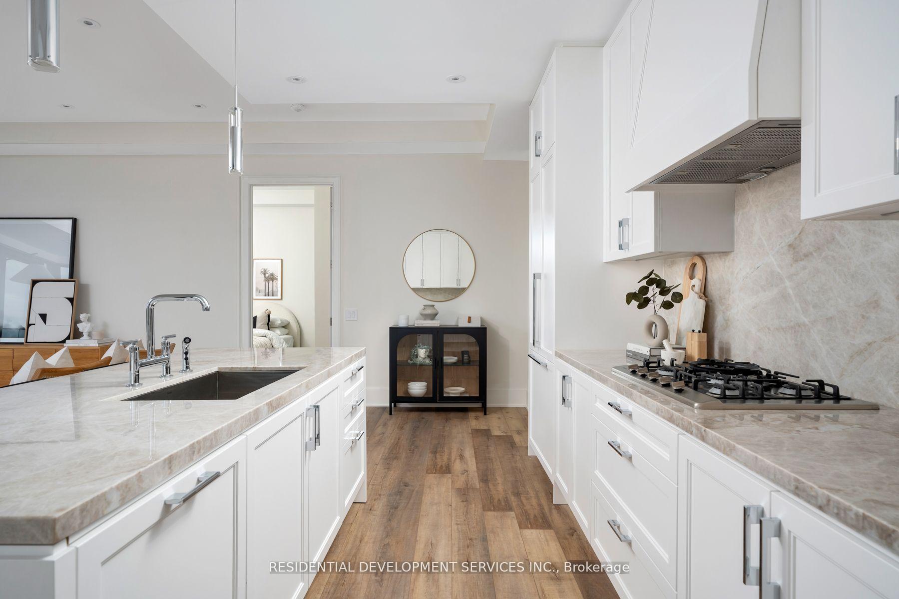 3 Bedrooms Condo at 1 Strathgowan,  Toronto For sale