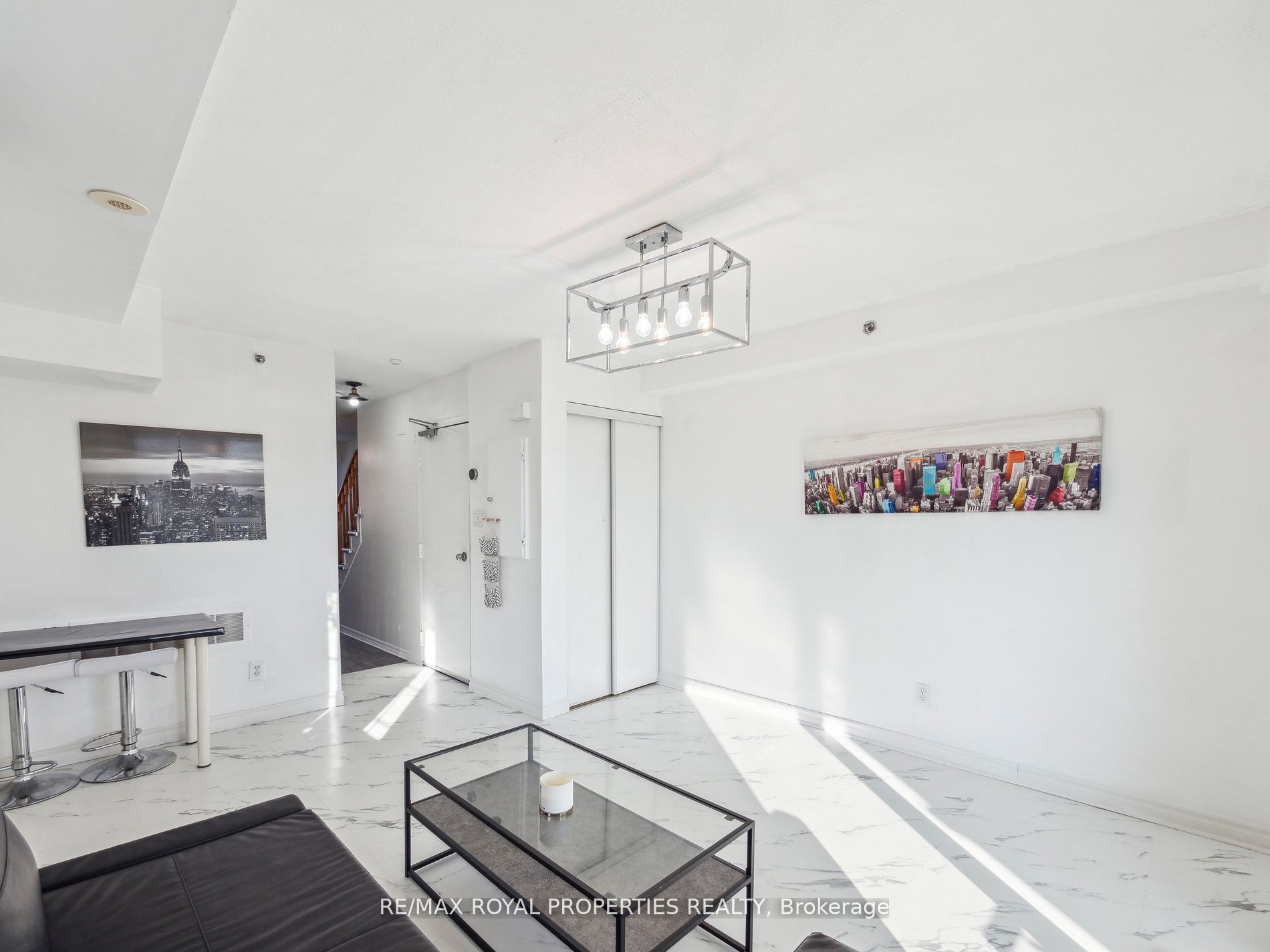 #22 - 593 Kennedy Road, Toronto, ON M1K 2B2