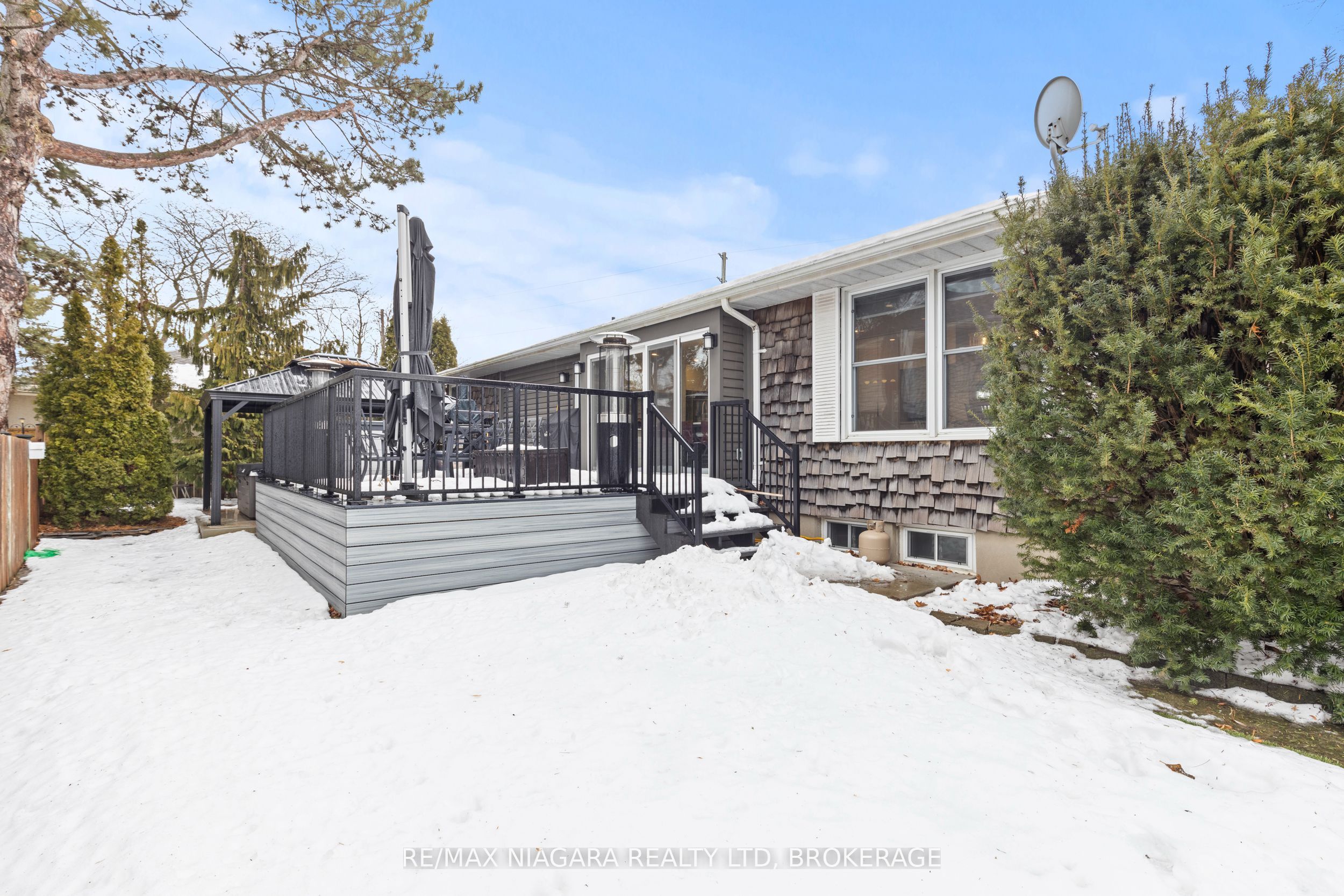 51 Lakeshore Road, St. Catharines, ON L2N 2T3