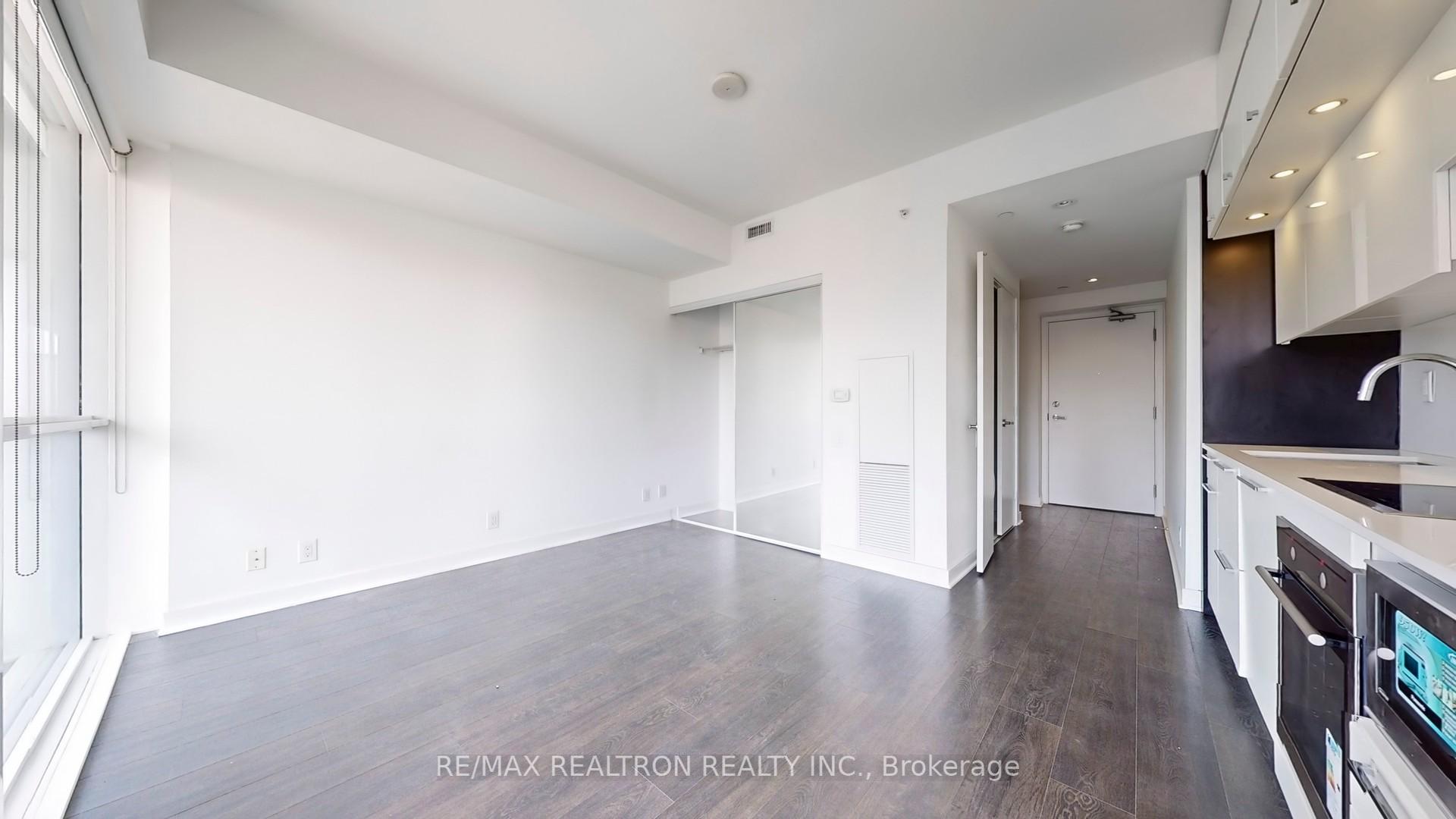 Condo at 15 Grenville, Toronto For sale