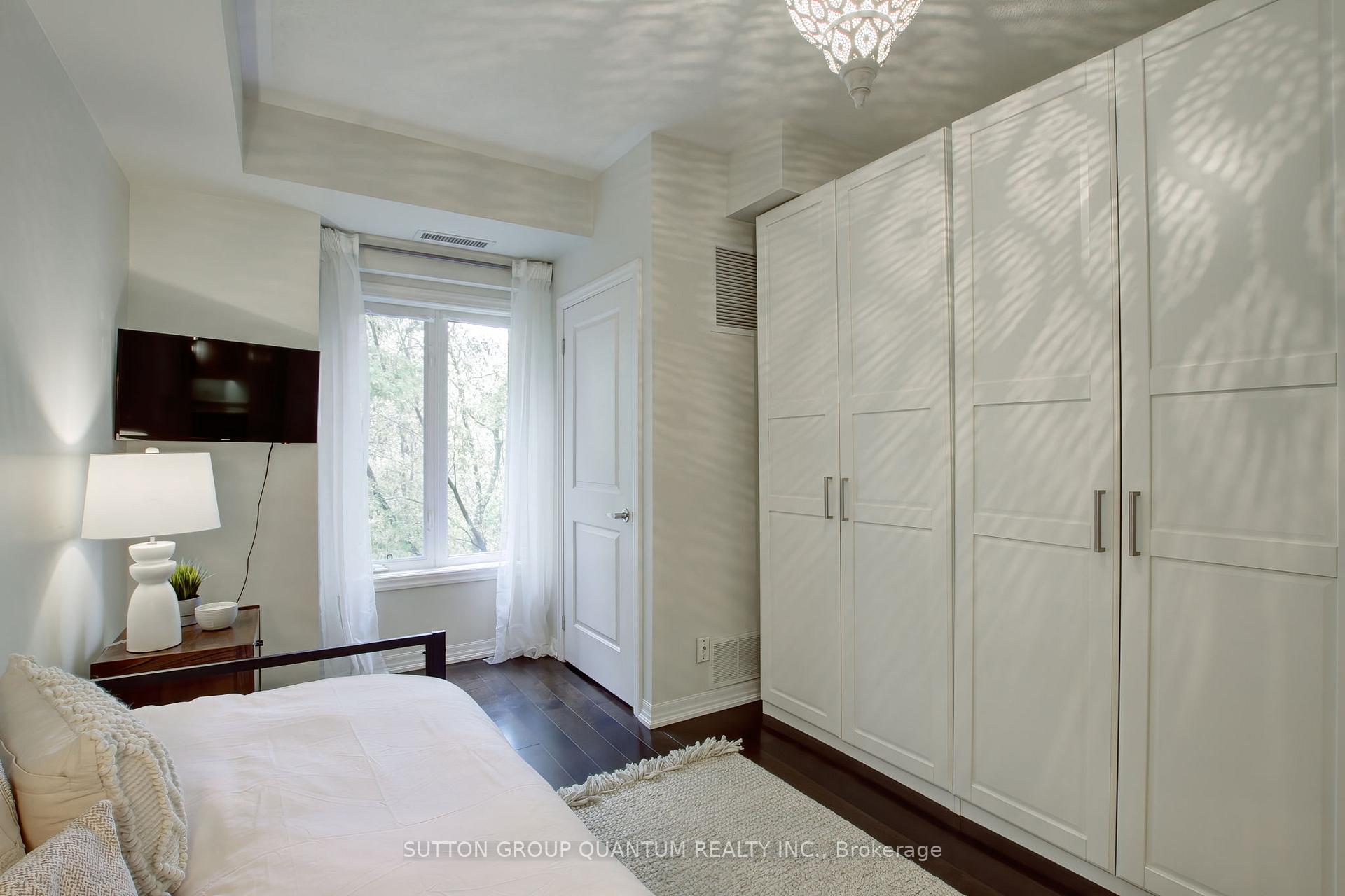 2 Bedrooms Condo at 245 Dalesford, Toronto For sale
