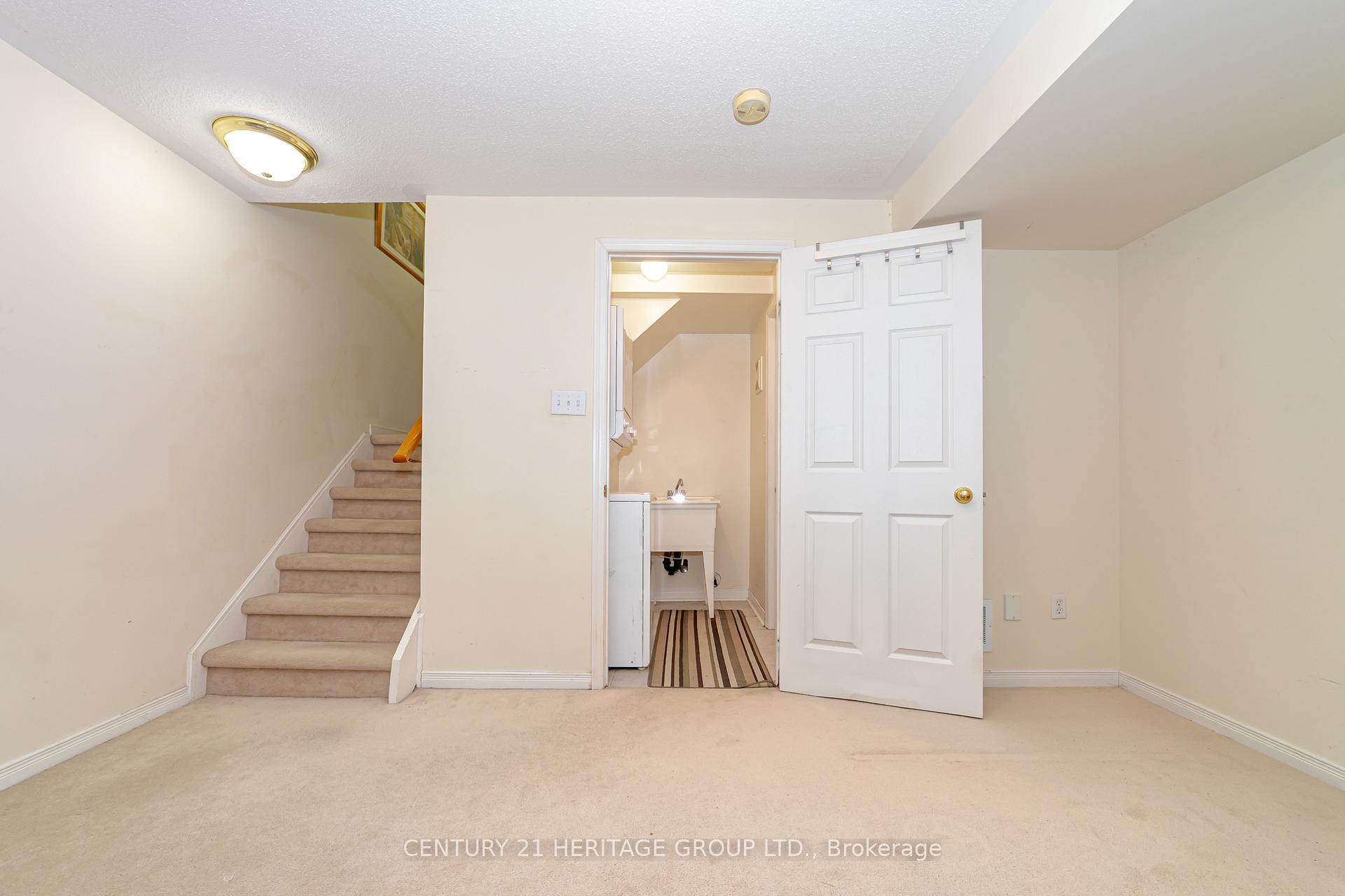 4 Bedrooms Condo at 2780 Eglinton, Toronto For sale
