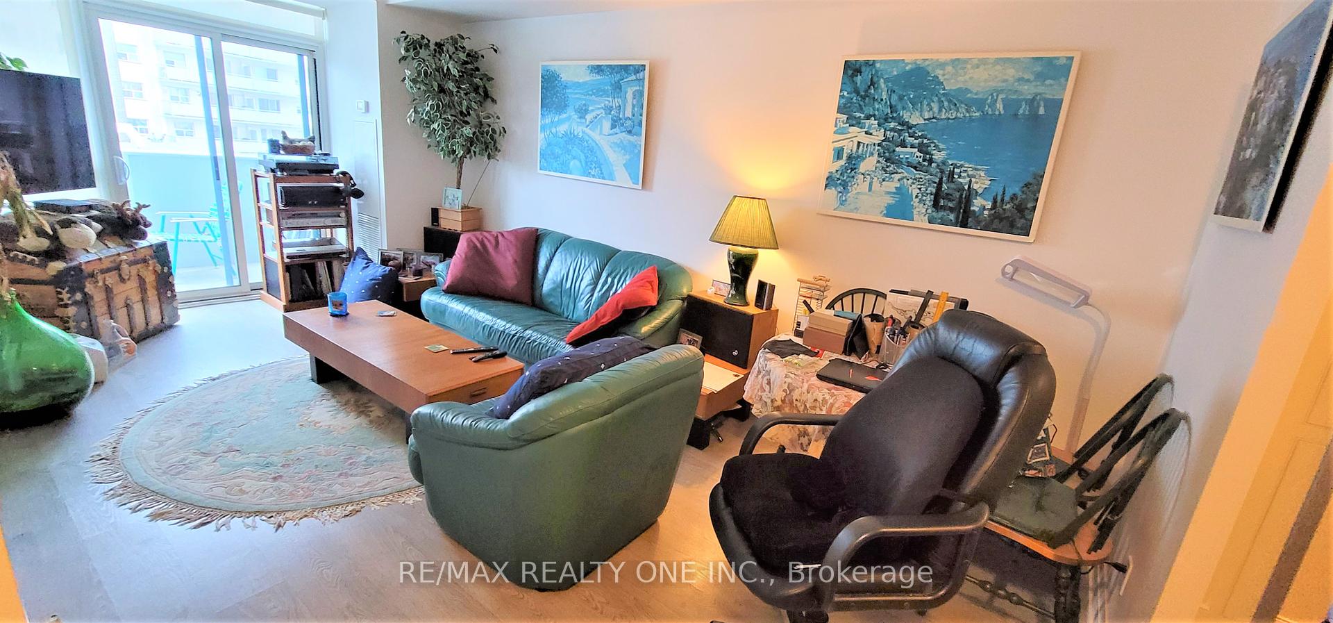 2 Bedrooms Condo at 55 Speers,  Oakville For sale