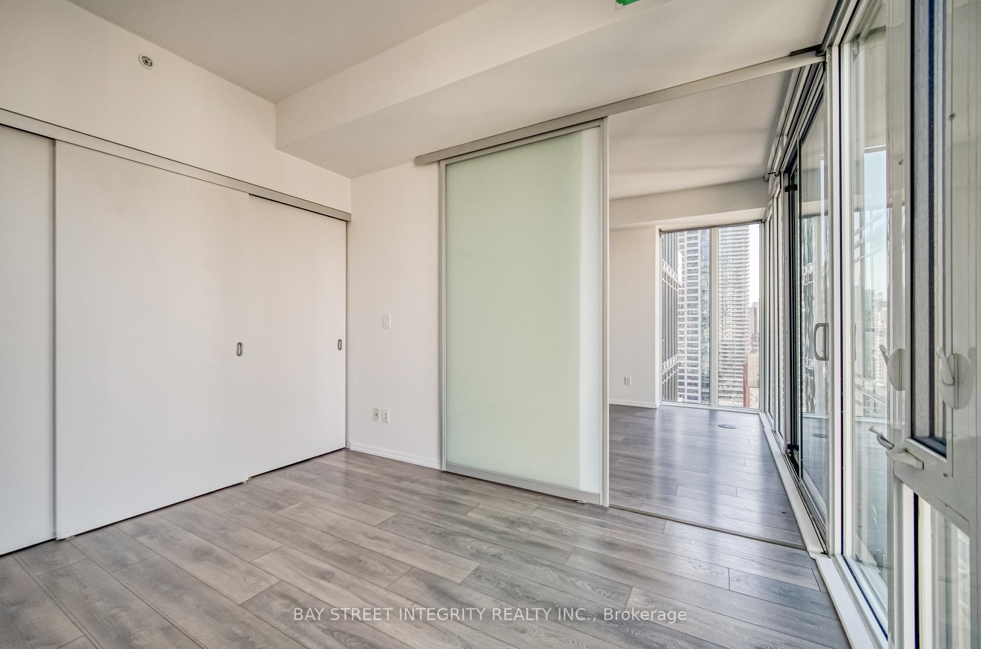 1 Bedroom Condo at 75 St Nicholas, Toronto For sale