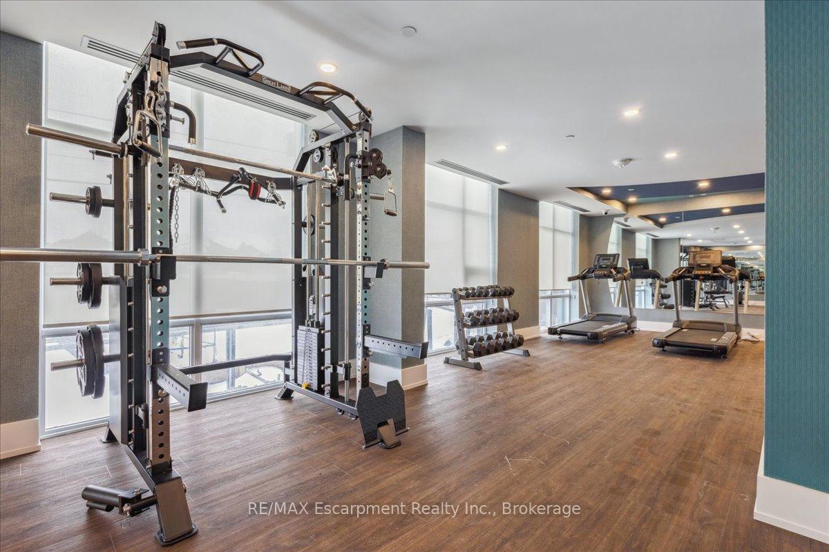 2 Bedrooms Condo at 450 Dundas,  Hamilton For sale