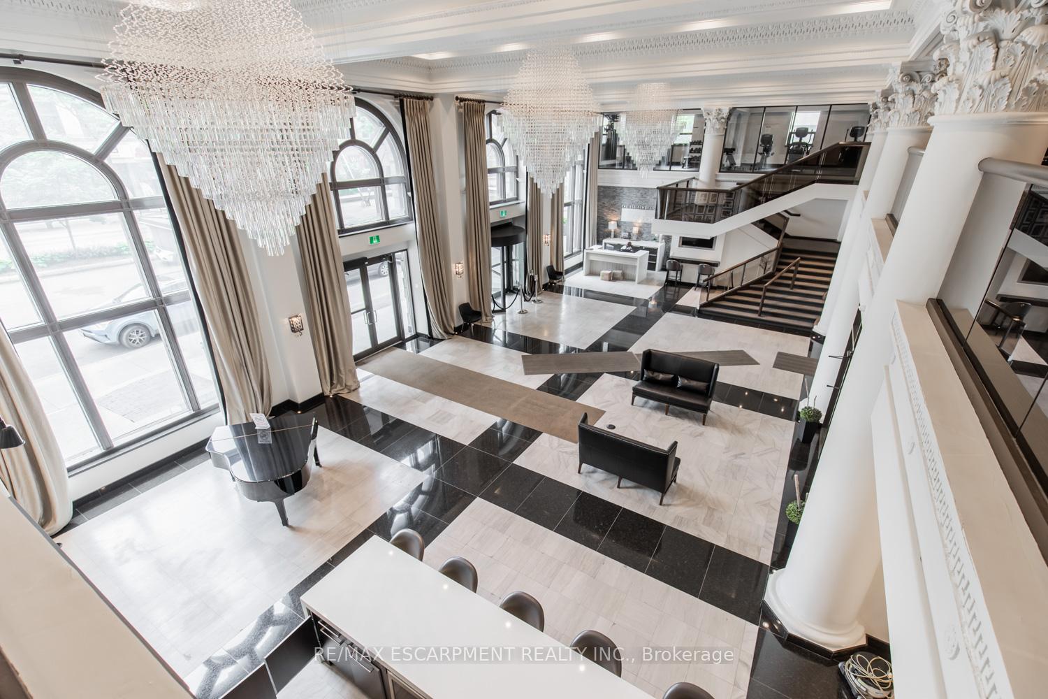 1 Bedroom Condo at 112 King, Hamilton For sale