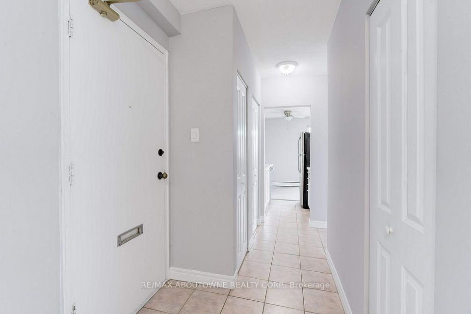 #903 - 81 Charlton Avenue, Hamilton, ON L8N 1Y7