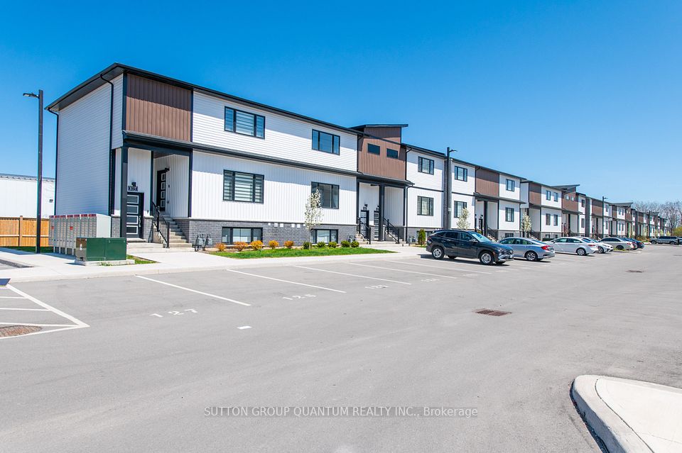 #813 - 4263 Fourth Avenue, Niagara Falls, ON L2E 0C2