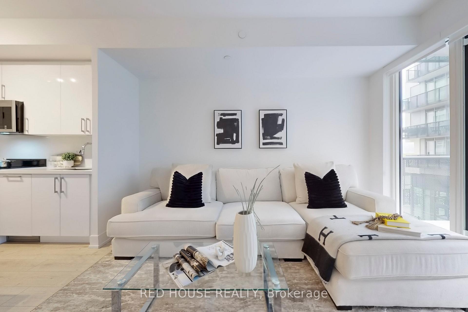 1 Bedroom Condo at 2450 Old Bronte, Oakville For sale