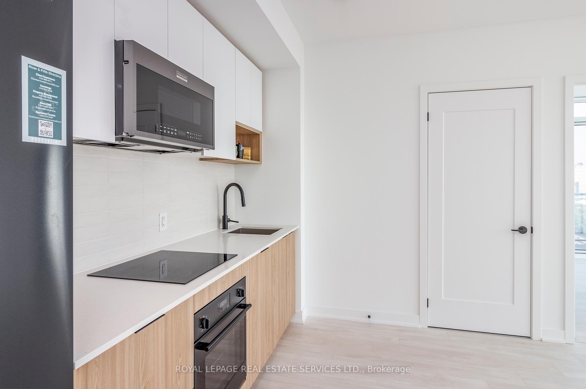 2 Bedrooms Condo at 5 Defries, Toronto For sale