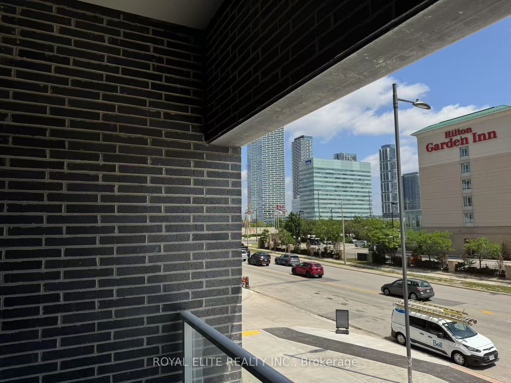 28 Interchange Way, #203