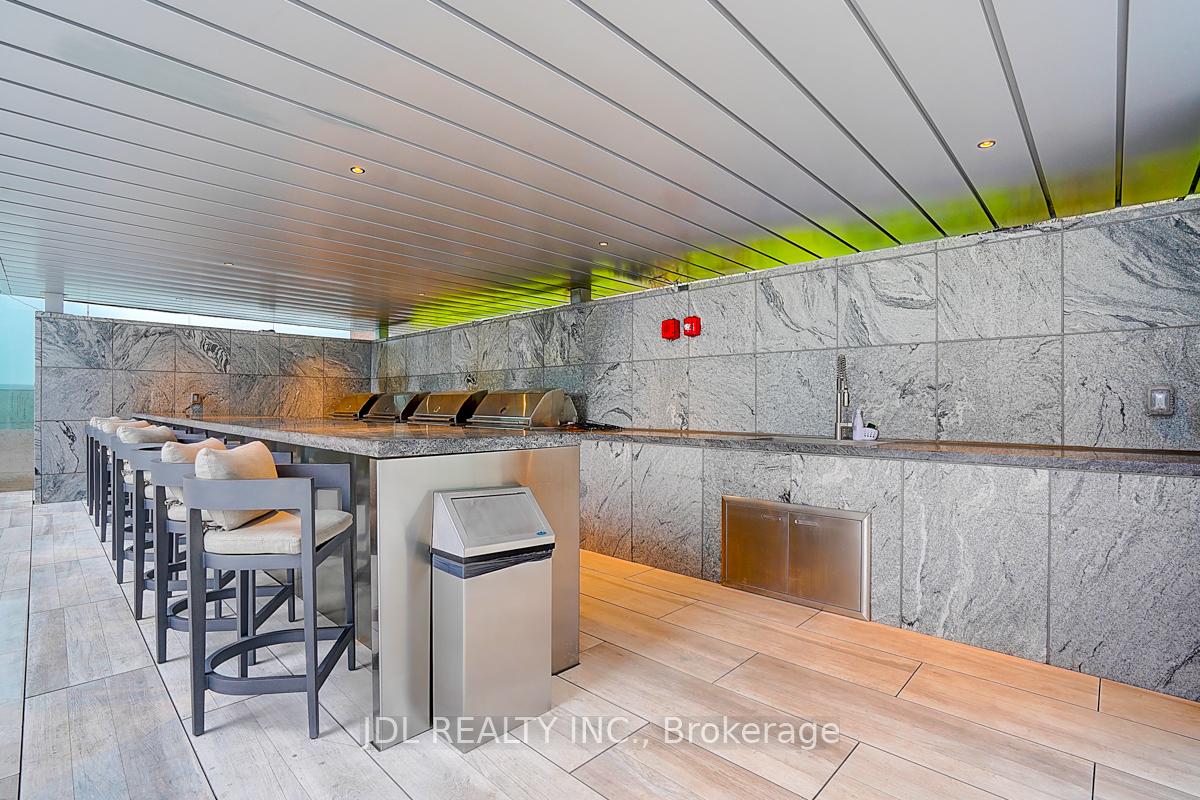 1 Bedroom Condo at 188 Cumberland, Toronto For sale