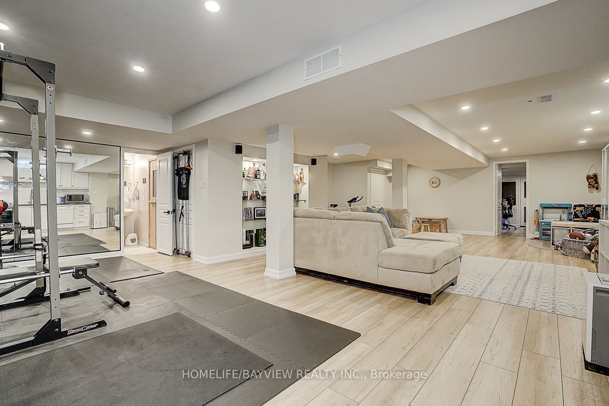 46 Canyon Hill Avenue