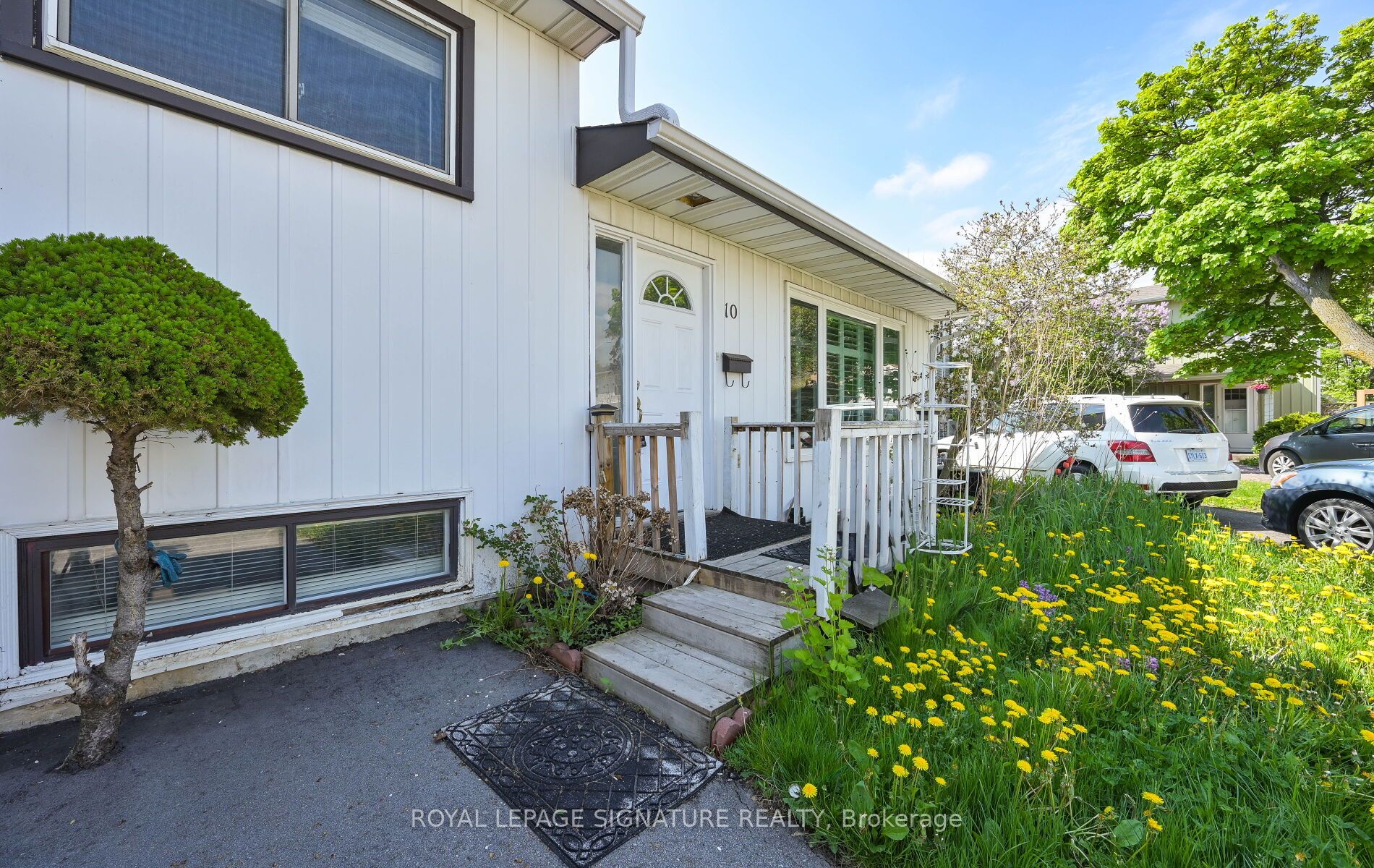 10 Heatherside Court