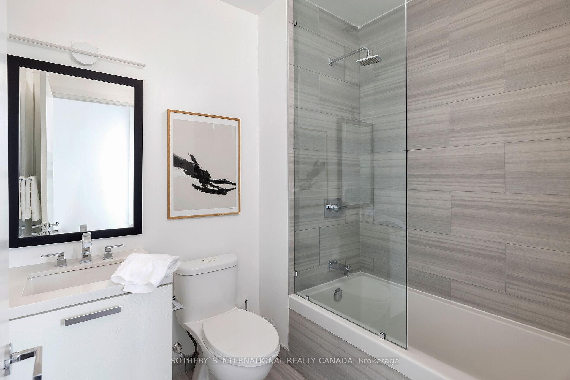 4 Bedrooms Condo at 224 King,  Toronto For sale