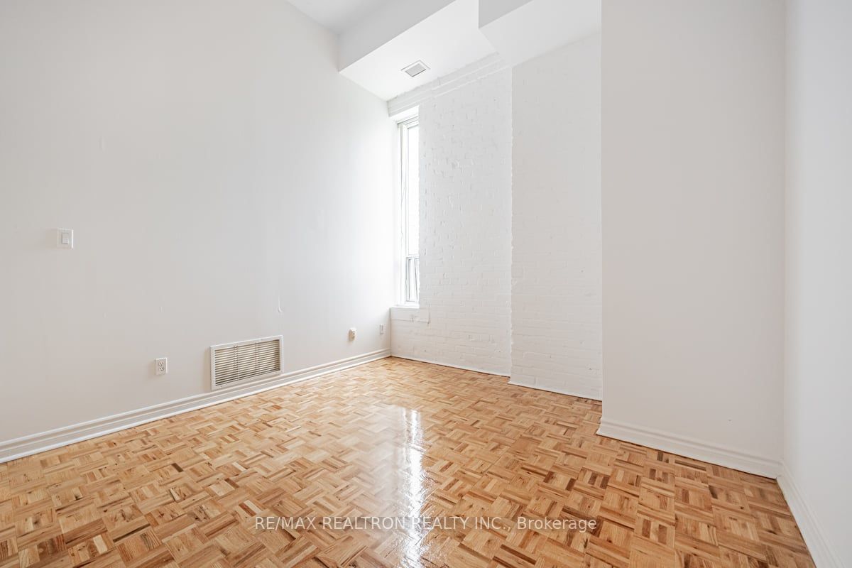 1401 Dupont Street, #225