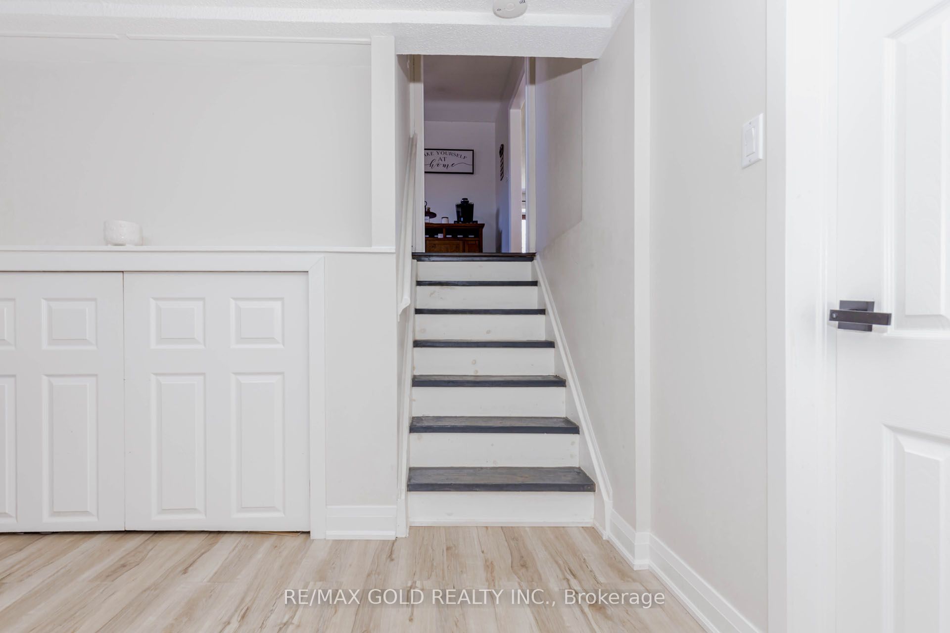 37 Brookdale Crescent