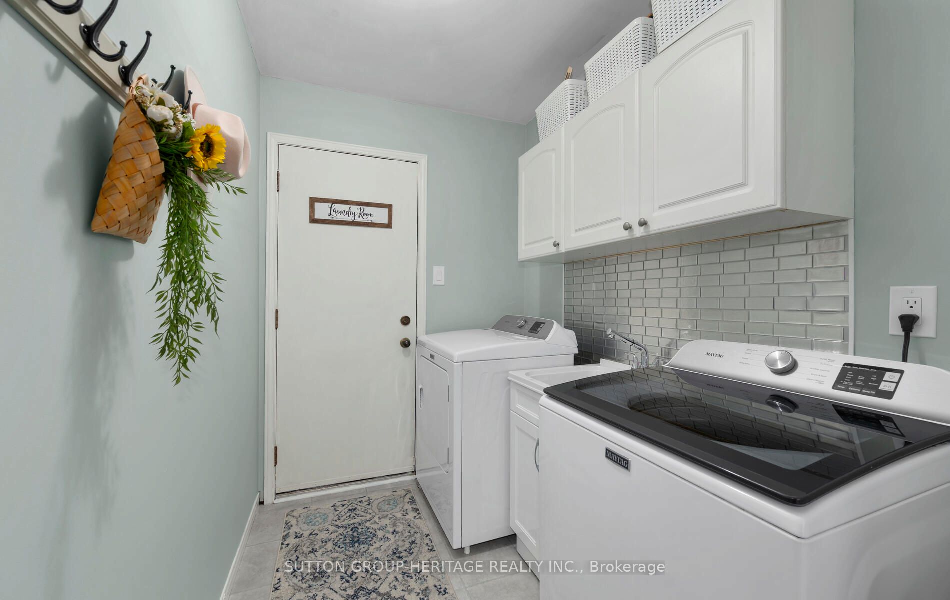 51 Flowers Crescent