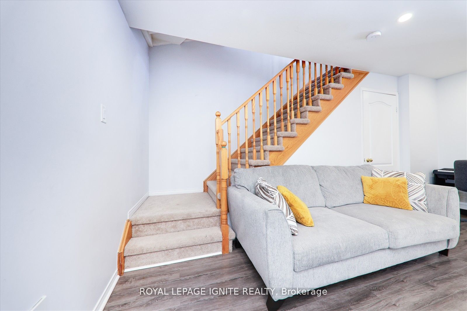 355 Sparrow Circle