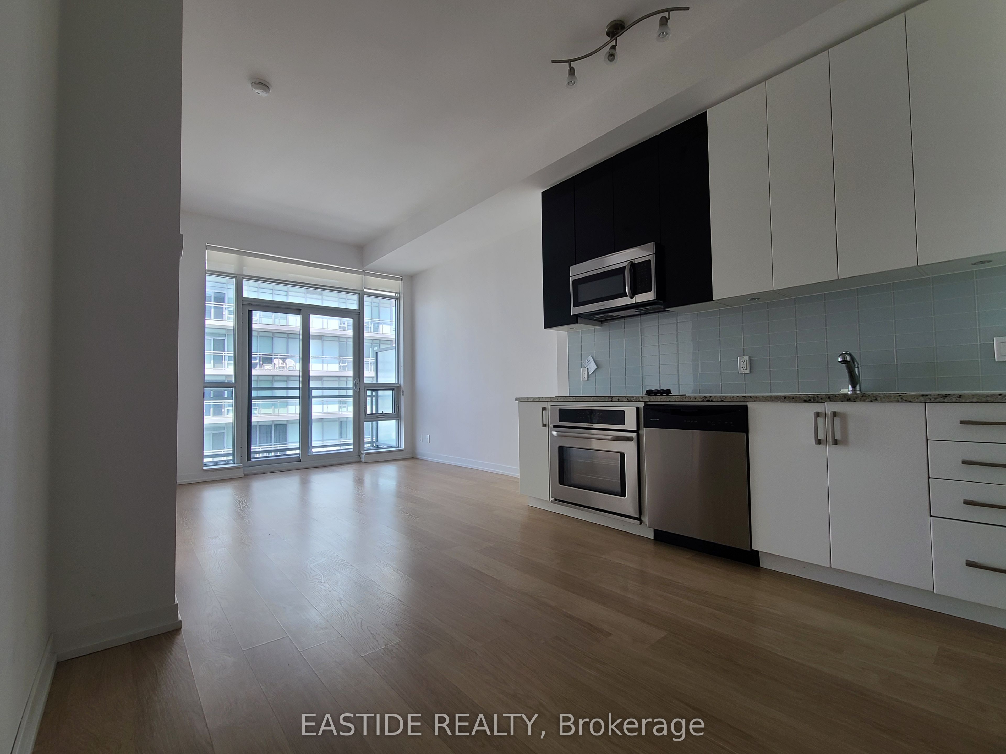 98 Lillian Street, #3211