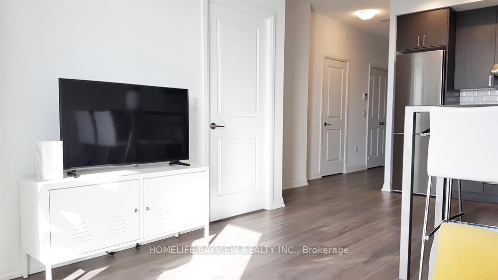 2 Bedrooms Condo at 50 Ann O’Reilly,  Toronto For sale