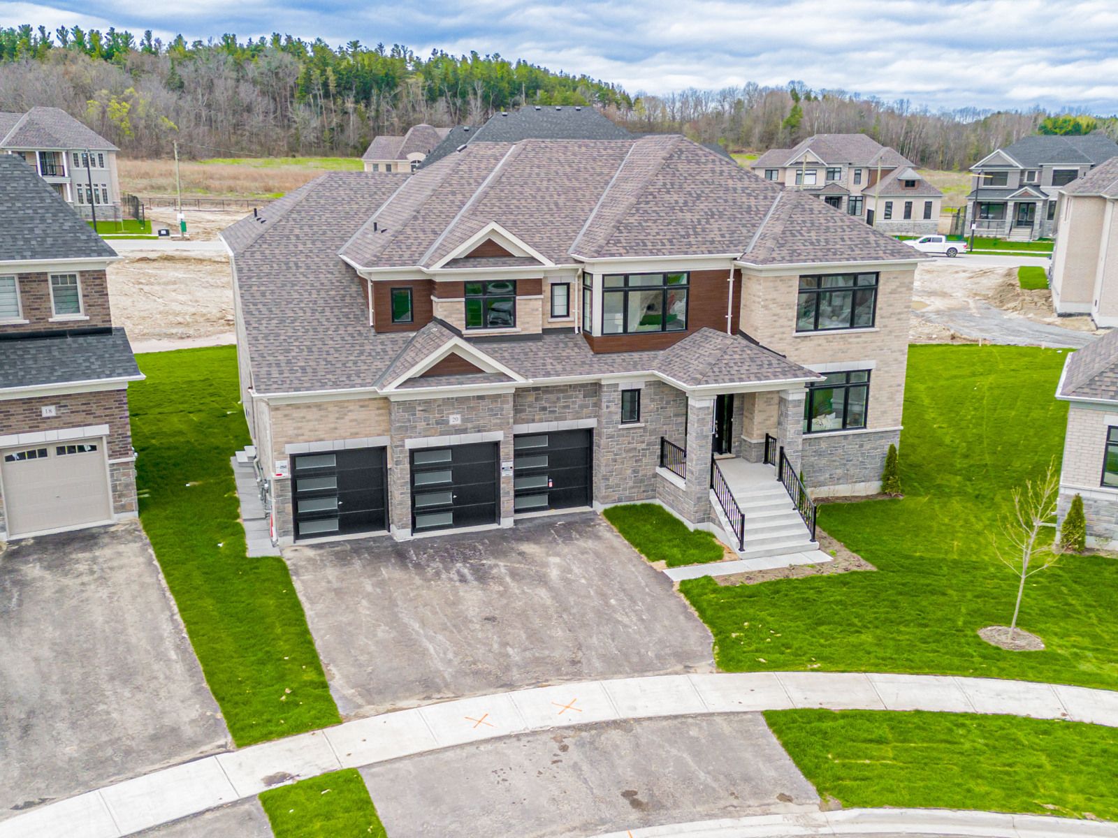 20 Twinleaf Crescent
