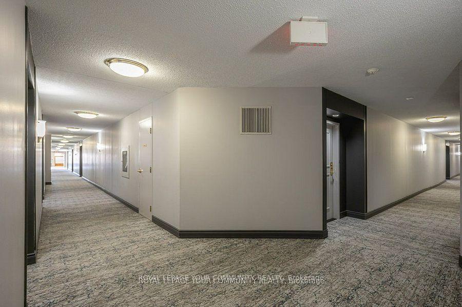 2 Bedrooms Condo at 2500 Rutherford, Vaughan For sale